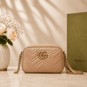 Gucci Marmont GG 藕粉牛皮山形紋相機包精品包款217